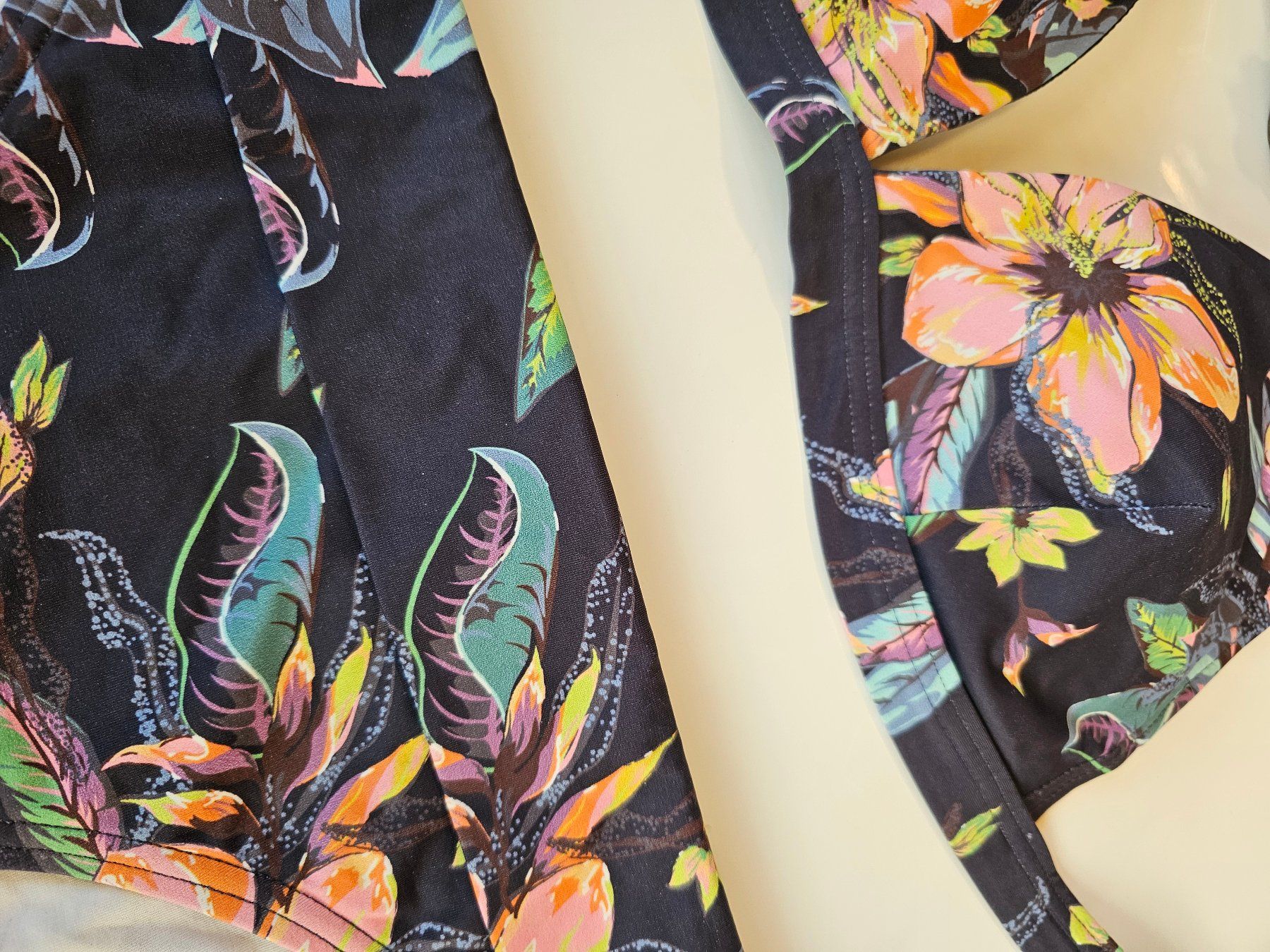 Badekleider & Bikinis: 3 Bikinis Grösse S/M – Gebraucht aus Einigen von Pretorius66 2