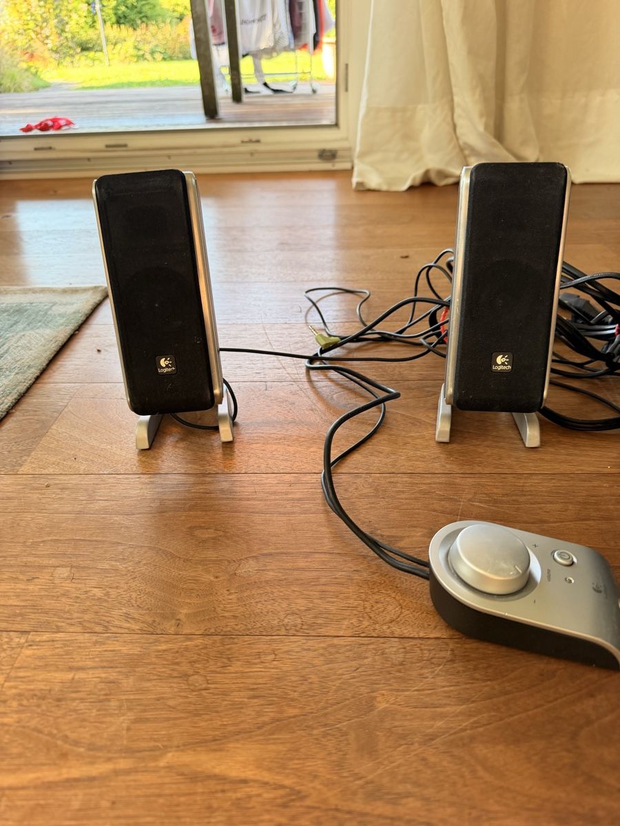 Logitech Lautsprecher: Logitech Z3 2.1 Lautsprechersystem mit Subwoofer – Gebraucht aus Richterswil von Denhaltnoed 2