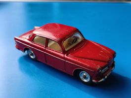 Dinky Toys Meccano / Volvo 122S 