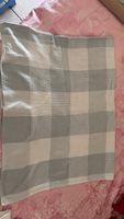 Cozy Plaid Throw Blanket - Perfect for Chilly Evenings!