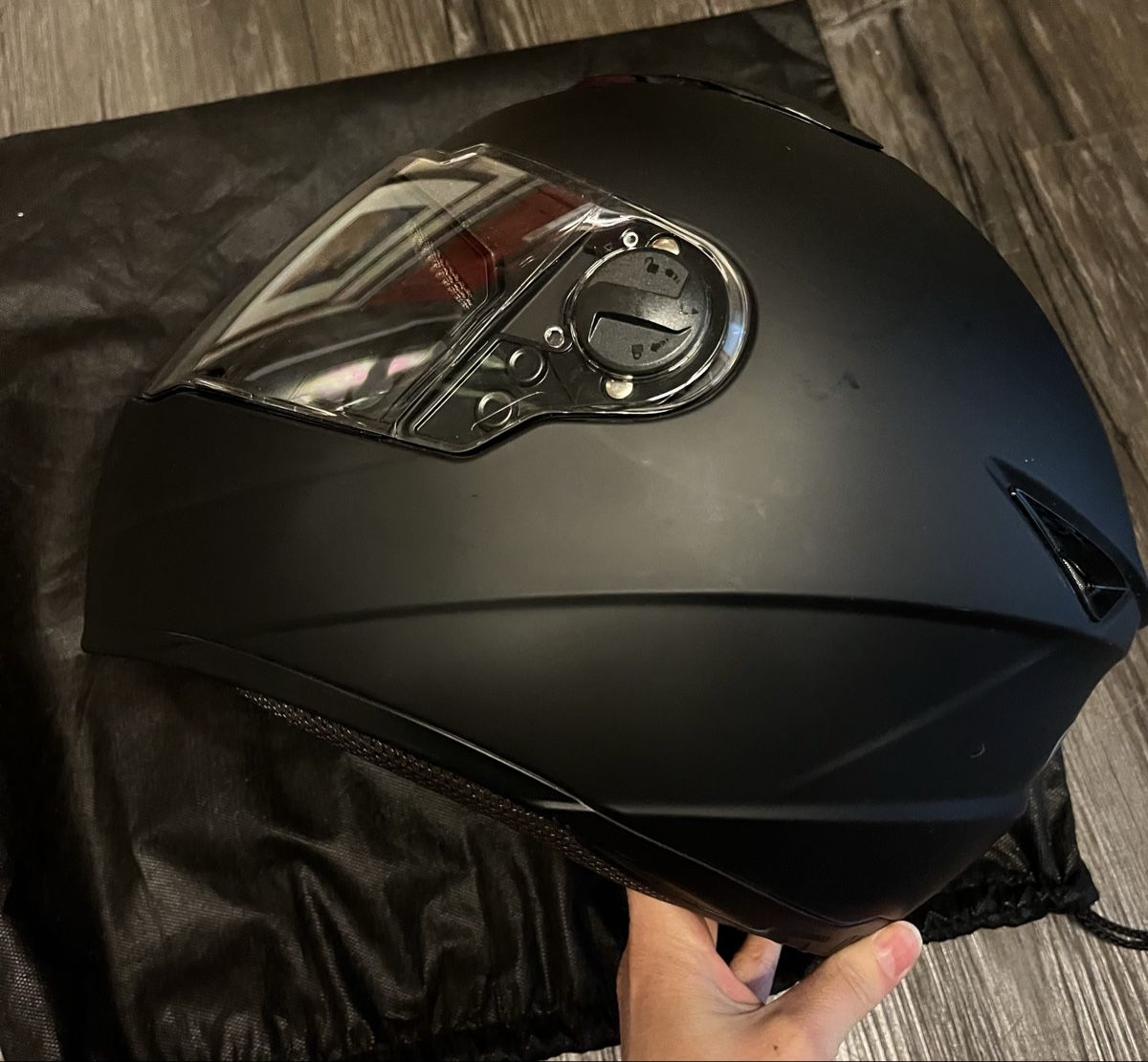 Helme & Visiere: Motorradhelm – Gebraucht aus St. Gallen von Viste 3