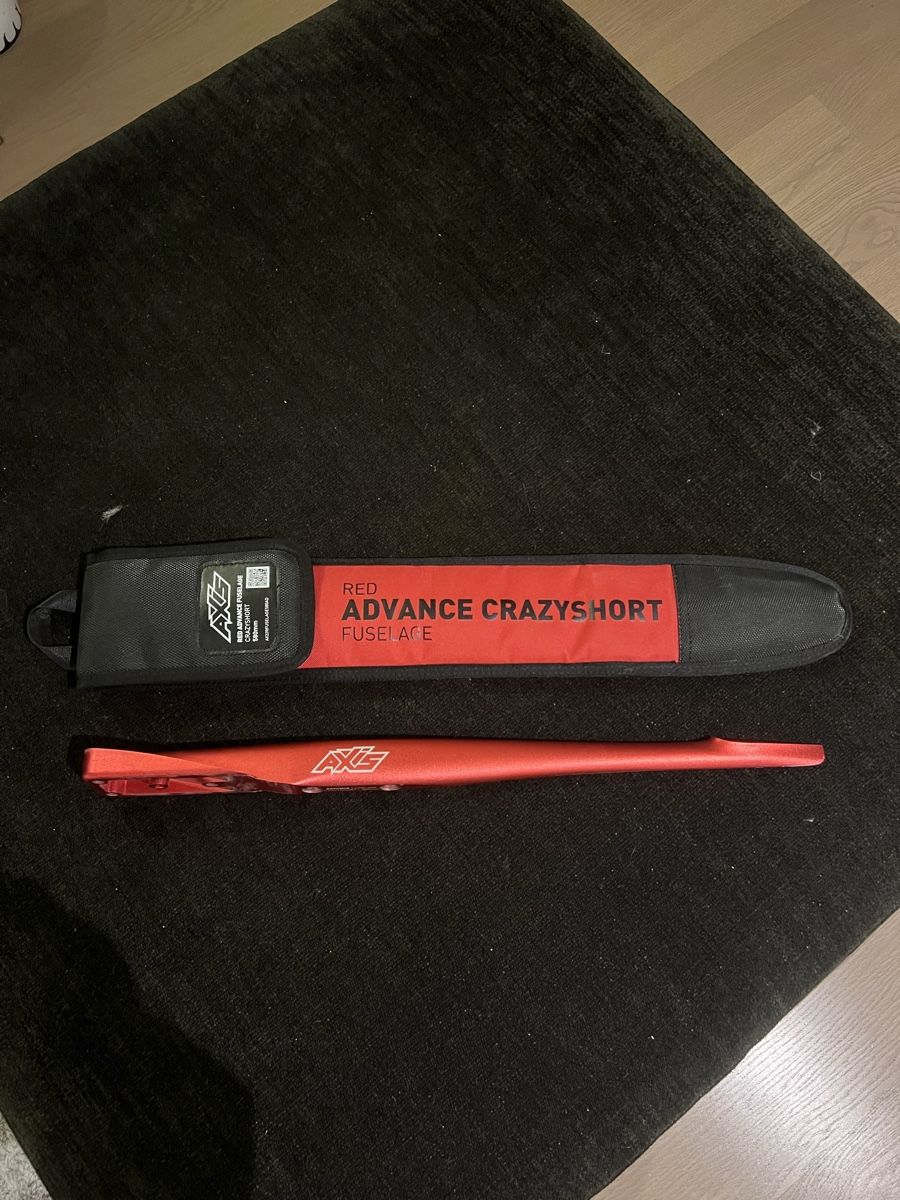 Axis Tavole da surf e di nuoto: Axis Fuselage Crazyshort Advance Red Series – Usato da Herrliberg venduto da kevinvizner
