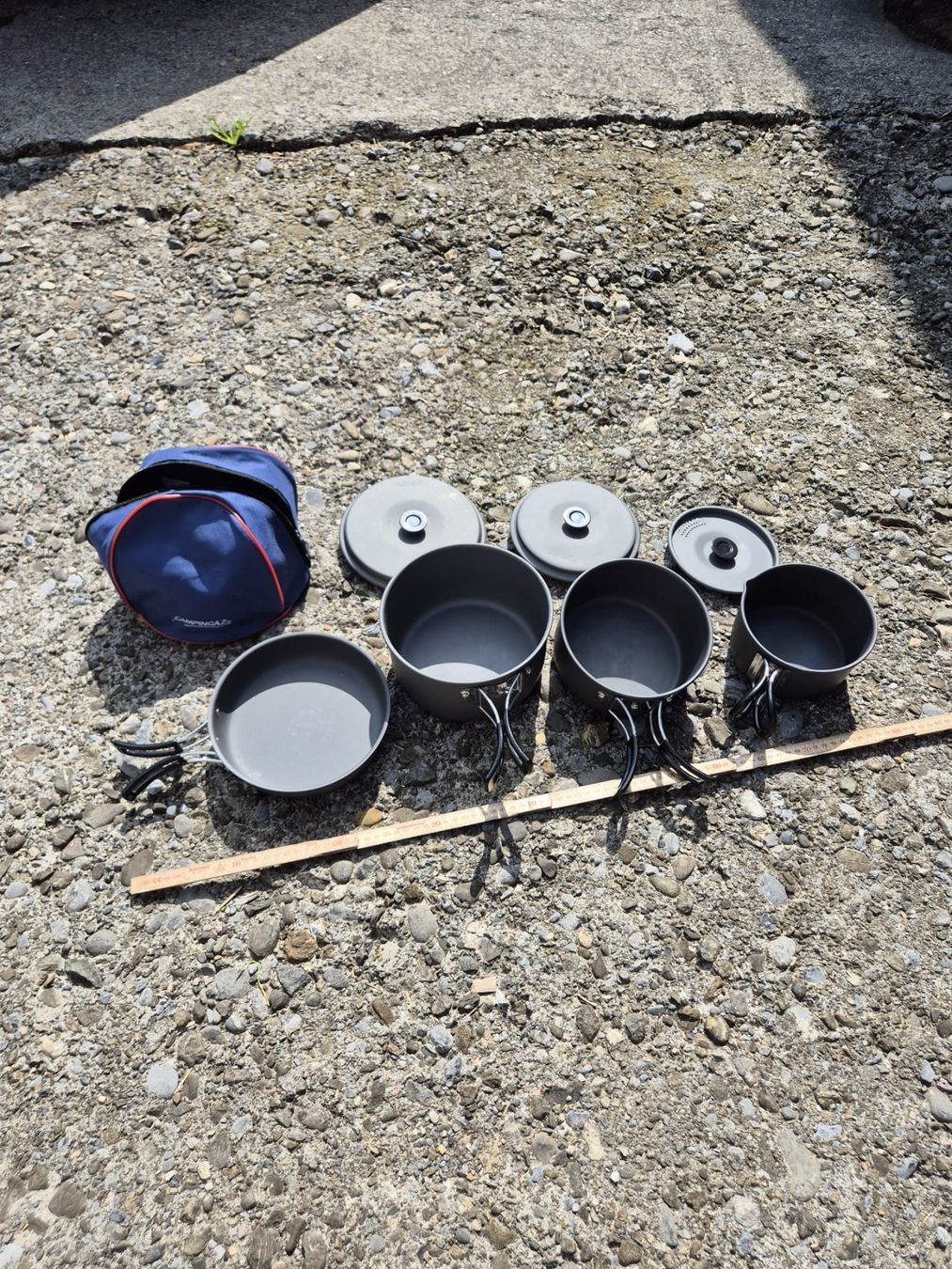 Casseroles: Kochset Camping mit Tasche 4-teilig gebraucht – D'occasion à Urswil par GabrielleK01