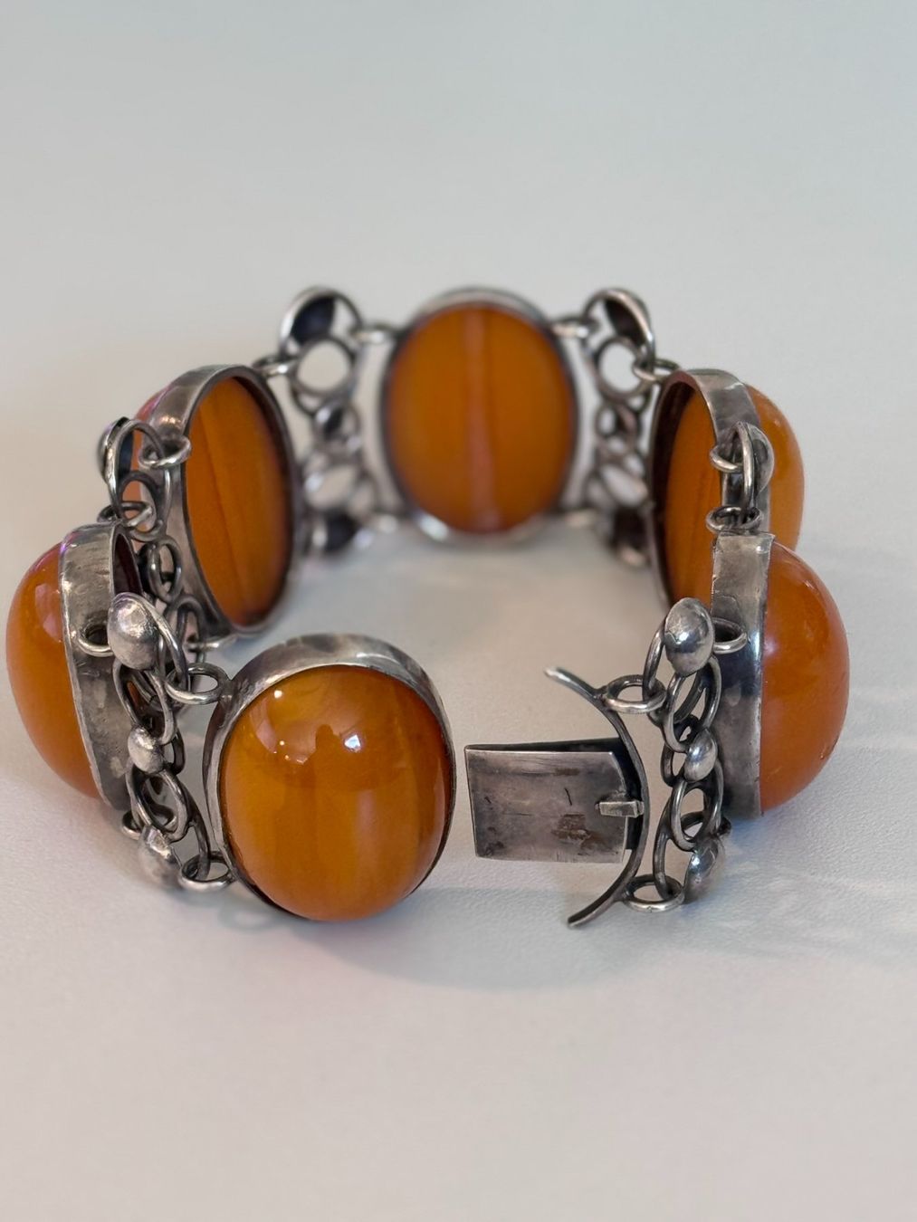 Armbänder & -reifen: Armband mit Bernstein – Gebraucht aus Oftringen von BA-Oftringen-Aarburg 1