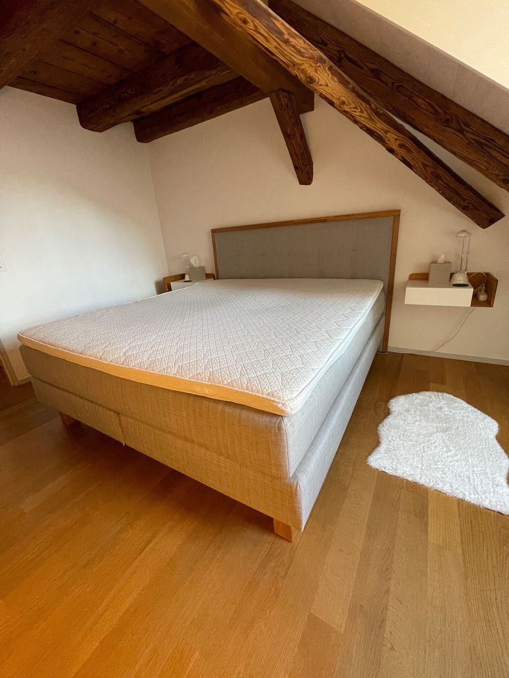 Letti: Boxspringbett 180x200 inkl. zwei Nachttische – Usato da Winterthur venduto da lue_sqt9 5