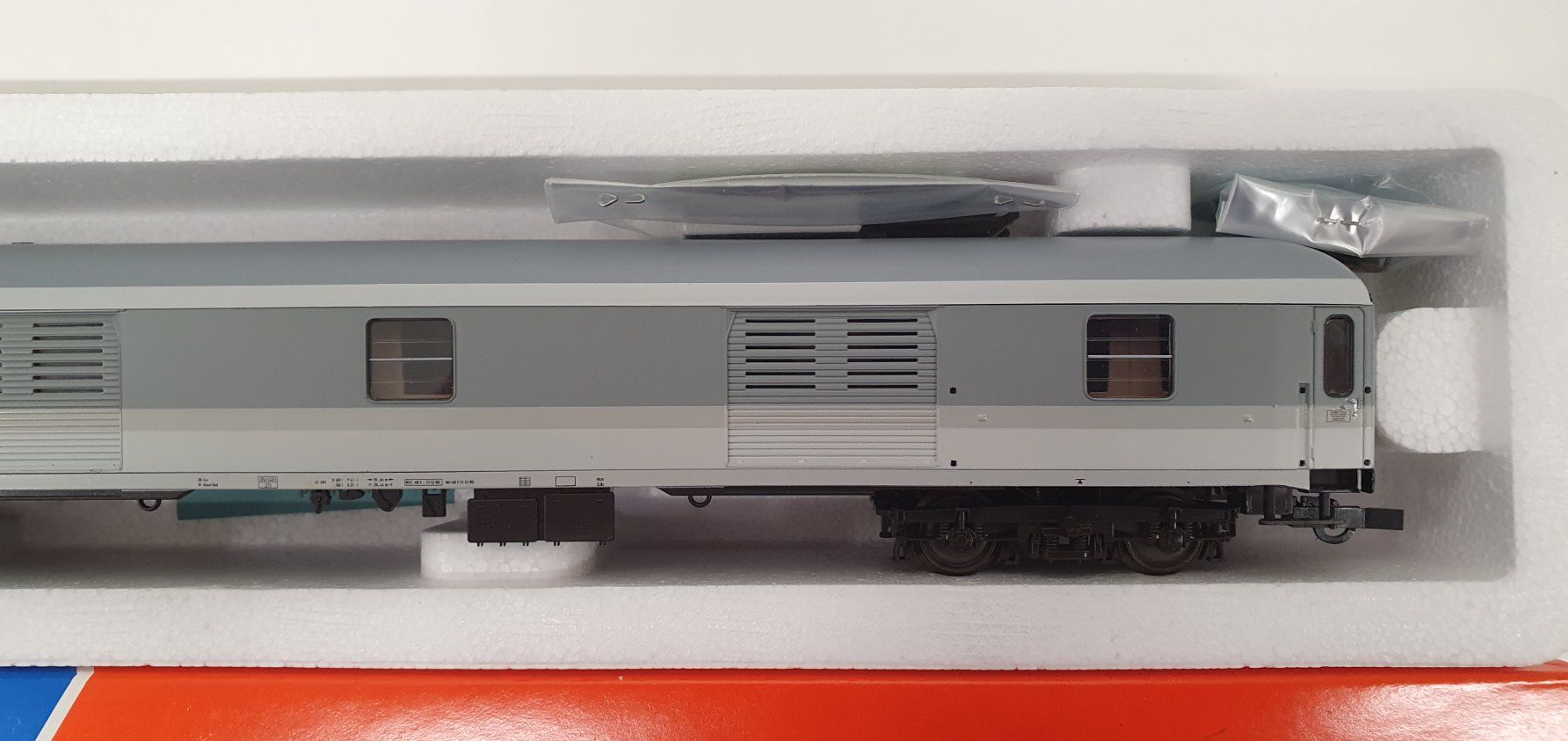 Roco Modellini di ferrovie: Roco 44787  DB Dms Gepäckwagen, Epoche V – Nuovo e nell'imballaggio originale da Würenlos venduto da jub_nd5j 3