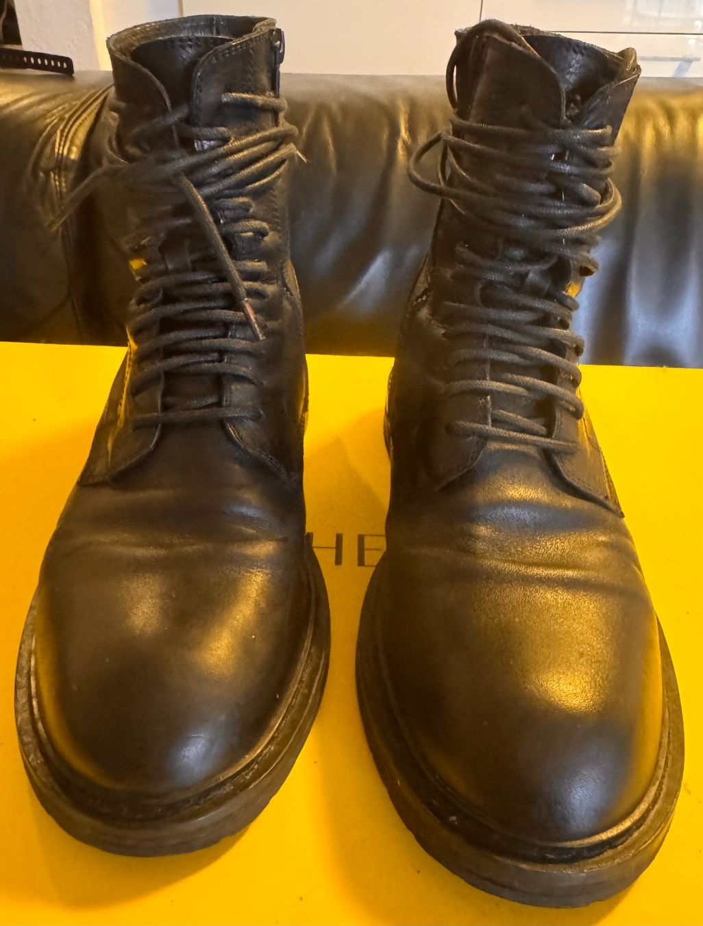 Scarpe da uomo: Lace-Up Ann Demeulemeester Combat Boots – Usato da Canobbio venduto da kk_dee