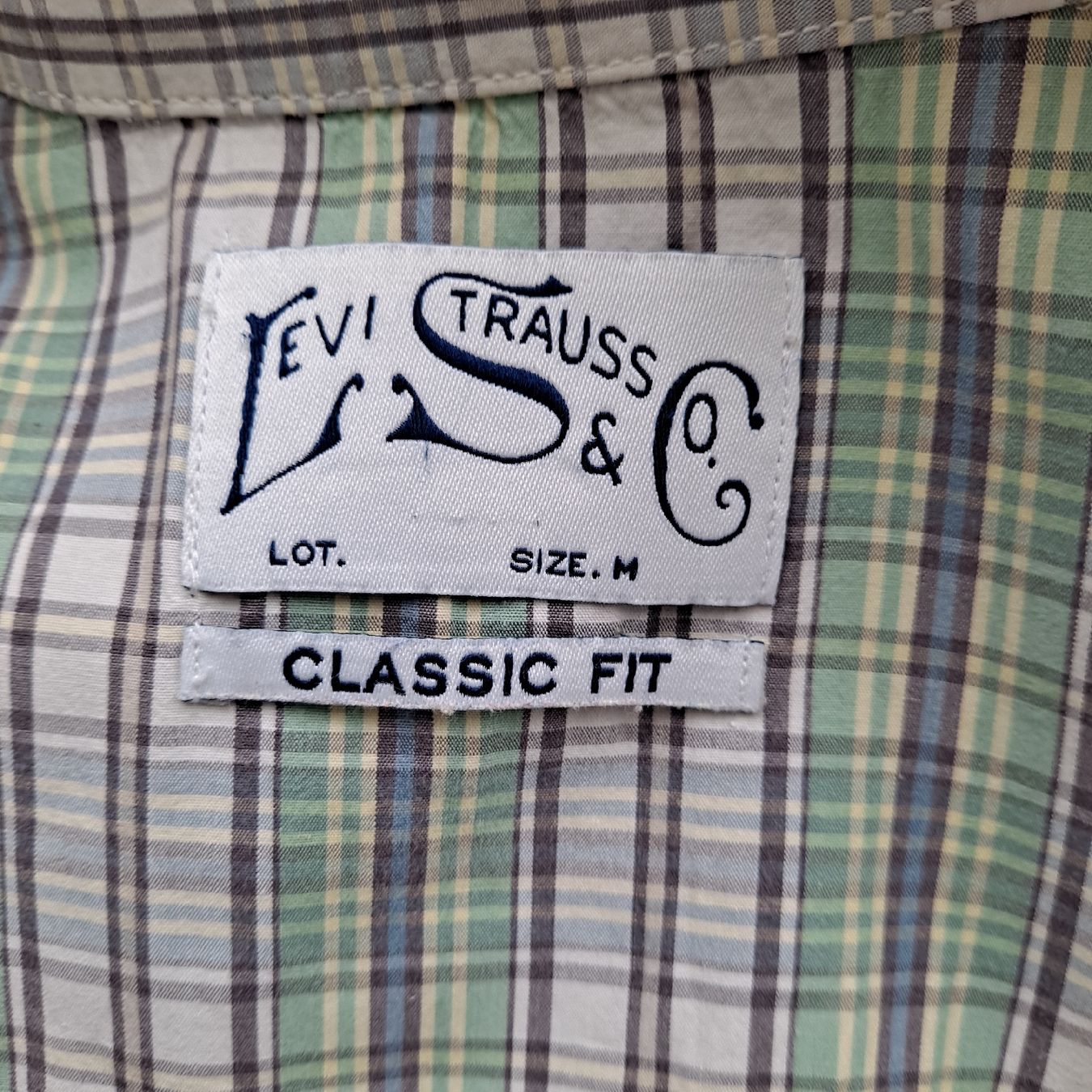 Levi's Hemden: Levi Strauss Classic Fit Herren Hemd Gr. M – Gebraucht aus Liestal von Mas-Y-Mas 2