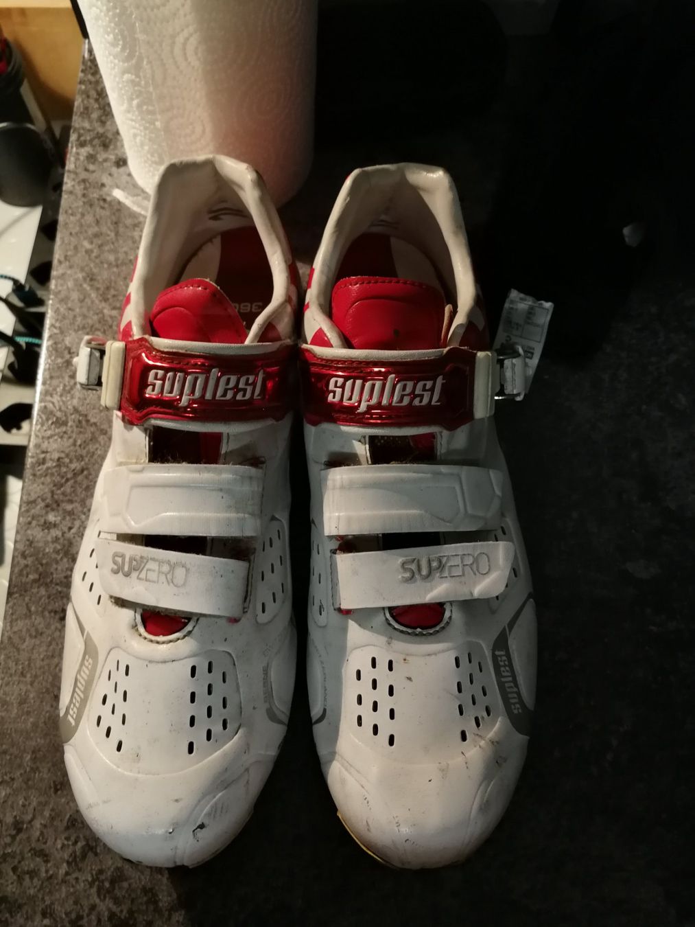 Suplest Scarpe da uomo: Rennvelo schue suplest grosse 43.5 – Usato da Bosco Luganese venduto da pagnamen 1