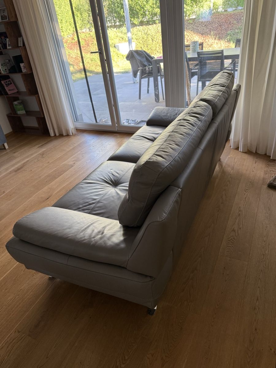 Divani: Echtleder Sofa in Grau – Usato da Dürrenäsch venduto da sitascha_ 3