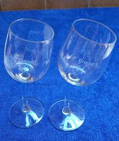 2 Rotwein-Gläser; neu