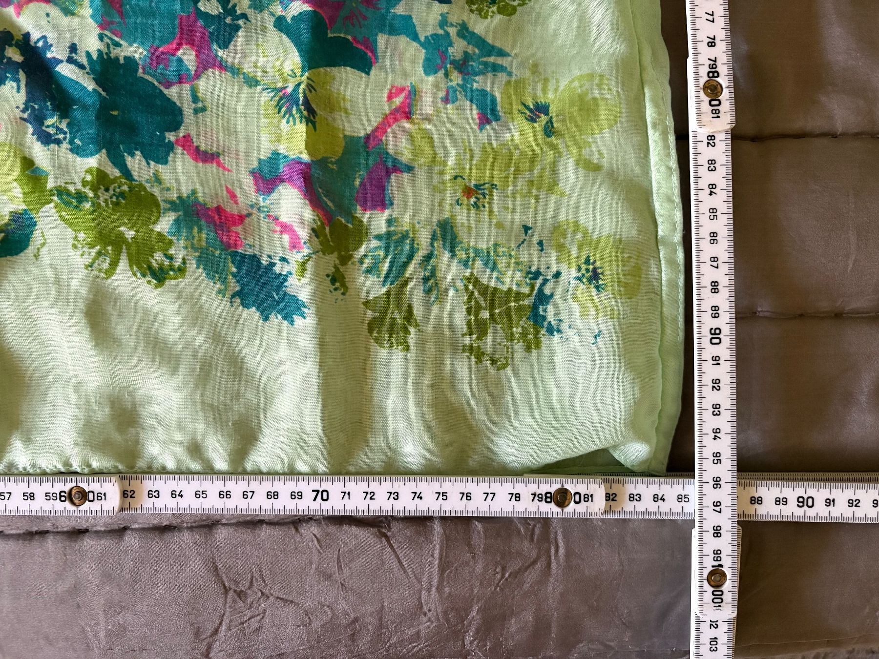 Foulards & écharpes: Schlauchschal/Loop; frische,  tolle Farben! – D'occasion à Rikon im Tösstal par miarosen 9