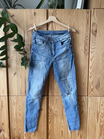 Enge Bio-Baumwolle Jeans, Größe 36 — super Zustand