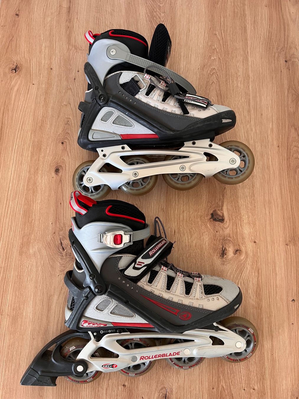 Patins à roul. & inline: Inline Skates von Rollerblade – D'occasion à Reinach BL par Darcia