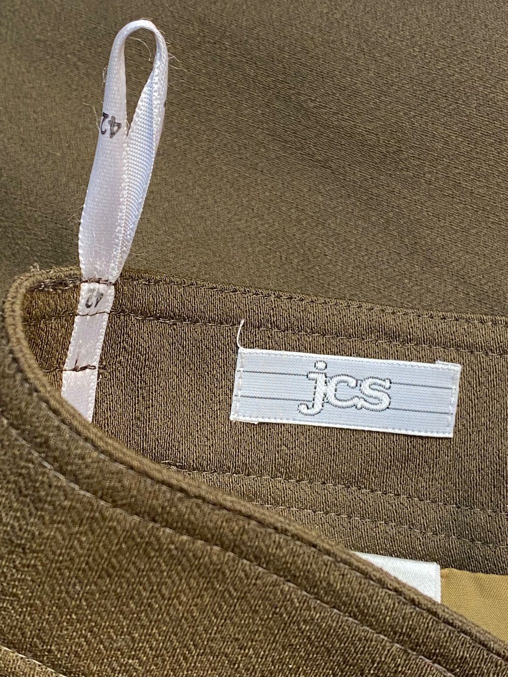 Jupes: Jupe L olivgrün – D'occasion à Herrenschwanden par Cate67 4