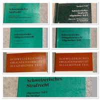 Juristische Bücher  (Studienliteratur)