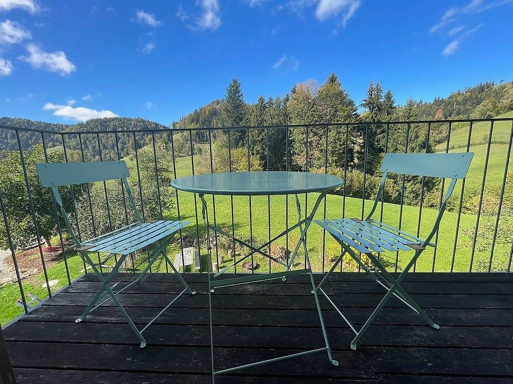 Set di tavolo e panche: Bistro-Set mint: Balkontisch mit 2 Klappstühlen – Usato da Dicken venduto da alvina_7007
