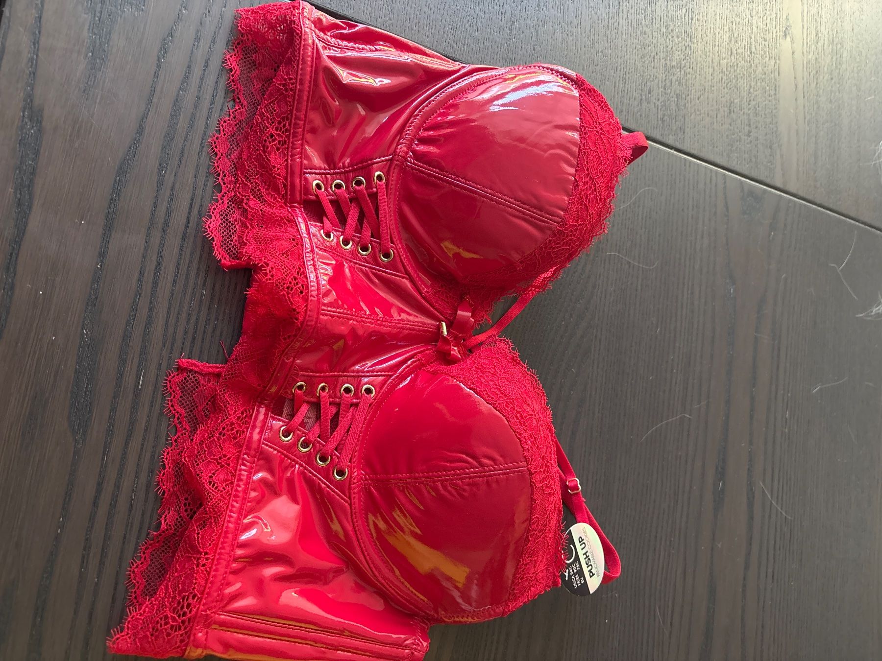 Altra biancheria intima: Damen Korsage und String rot neui – Nuovo e nell'imballaggio originale da Wald ZH venduto da evelyne.street 1