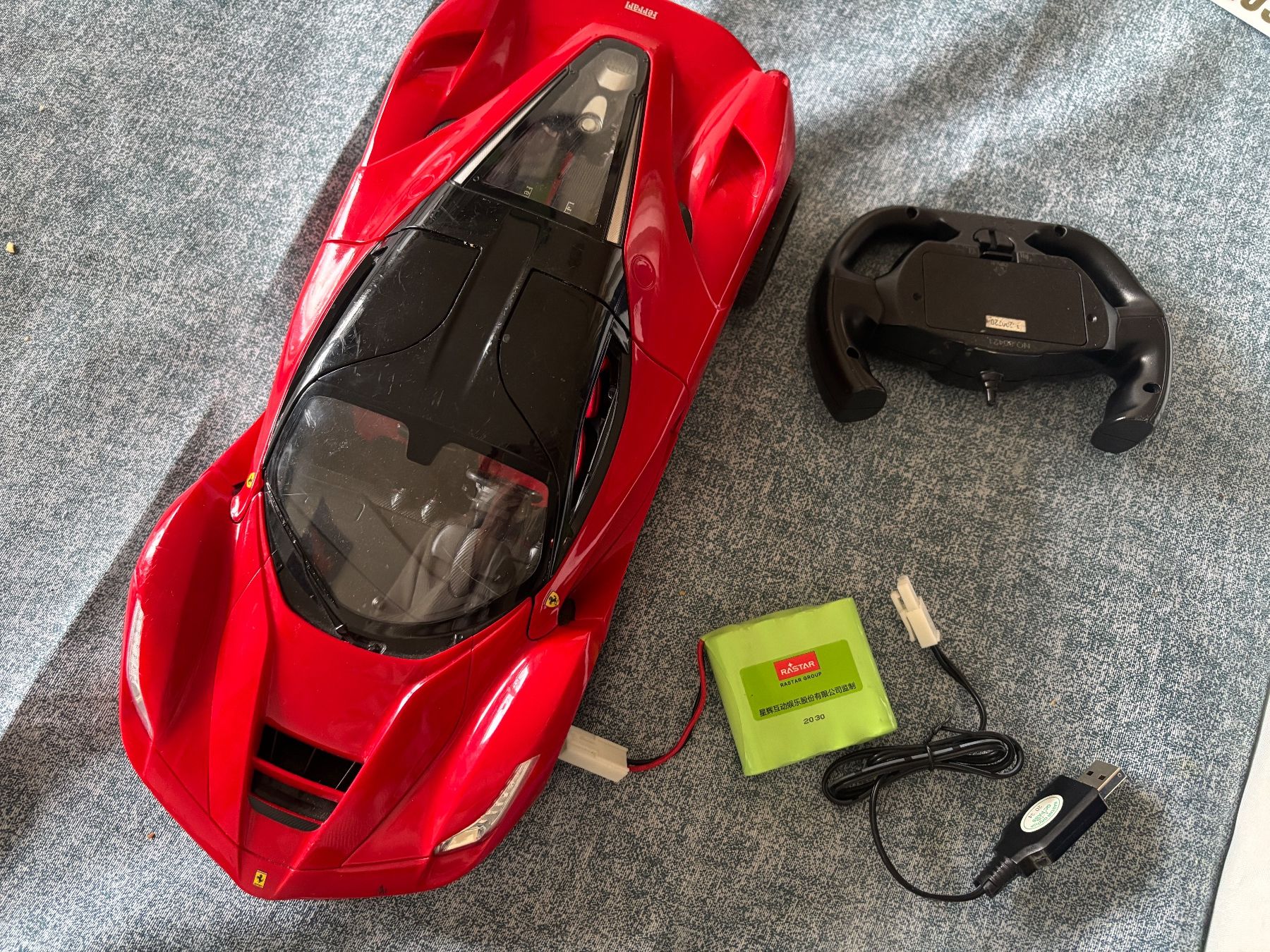 Spielzeuge: Ferngesteuertes Auto Ferrari – Gebraucht aus Thun von Melpi2010 1