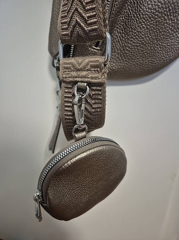 Taschen für Damen: Sac Banane doré neuf  – Gebraucht aus marly von Leg_chipie21