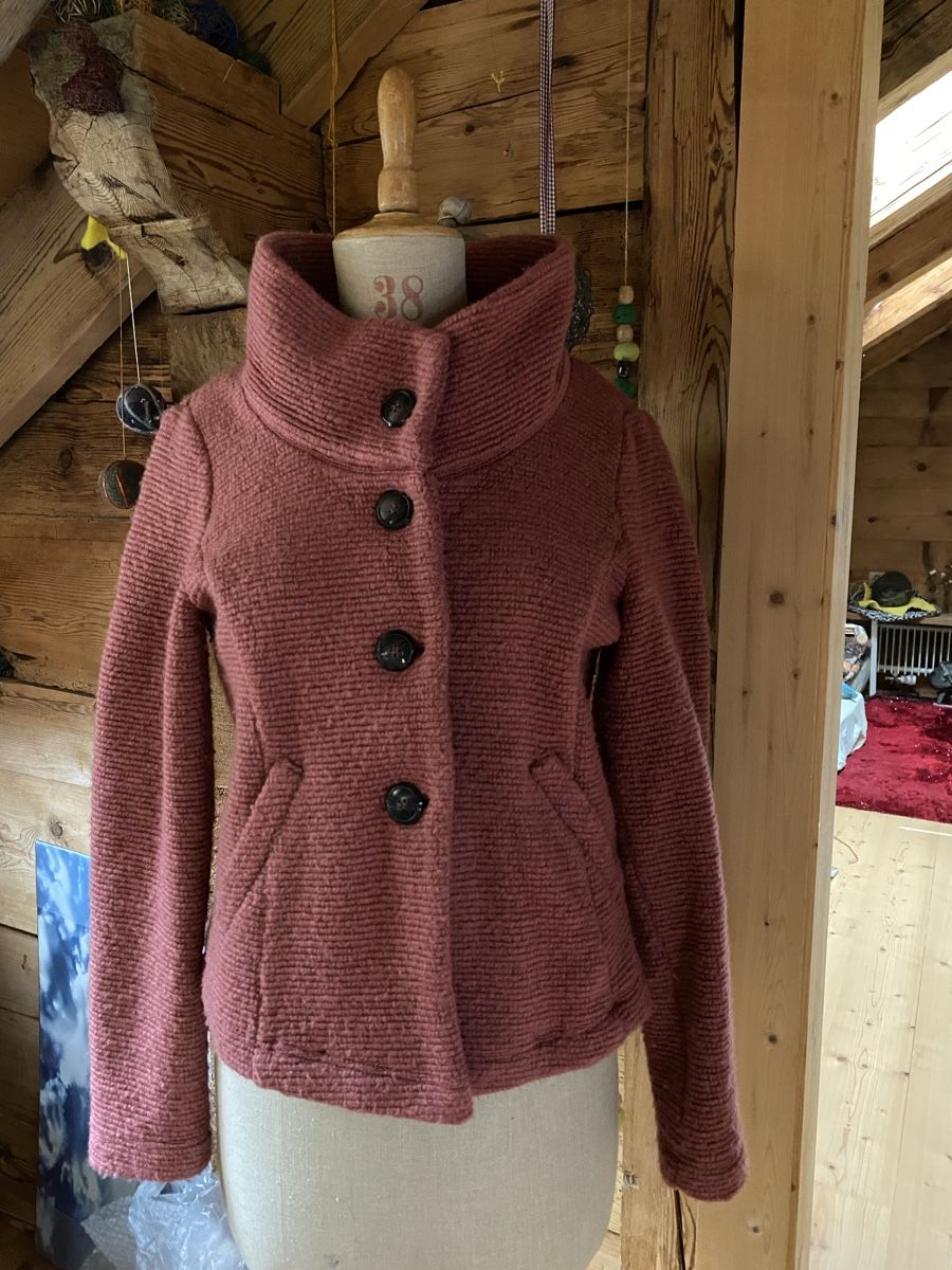 Taifun Vestes: Rosa Jacke Taifun – D'occasion à Bern par ha6_zm75