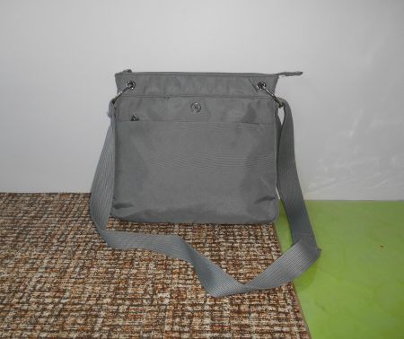 Bogner Umhängetasche in grau