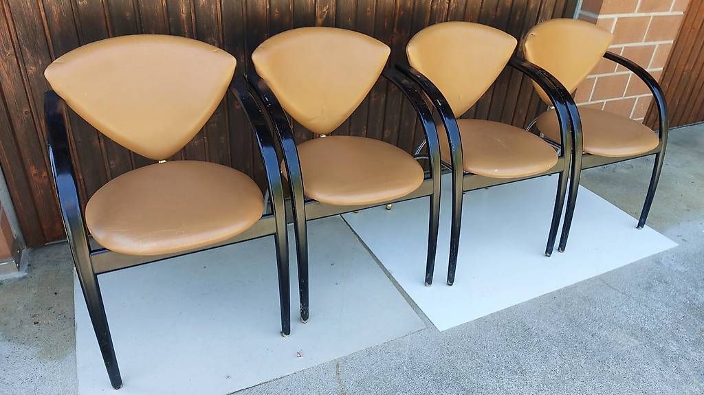 Stühle: 4 Stk. Designerstühle echt Leder – Gebraucht aus Oberkulm von Ferrio 3