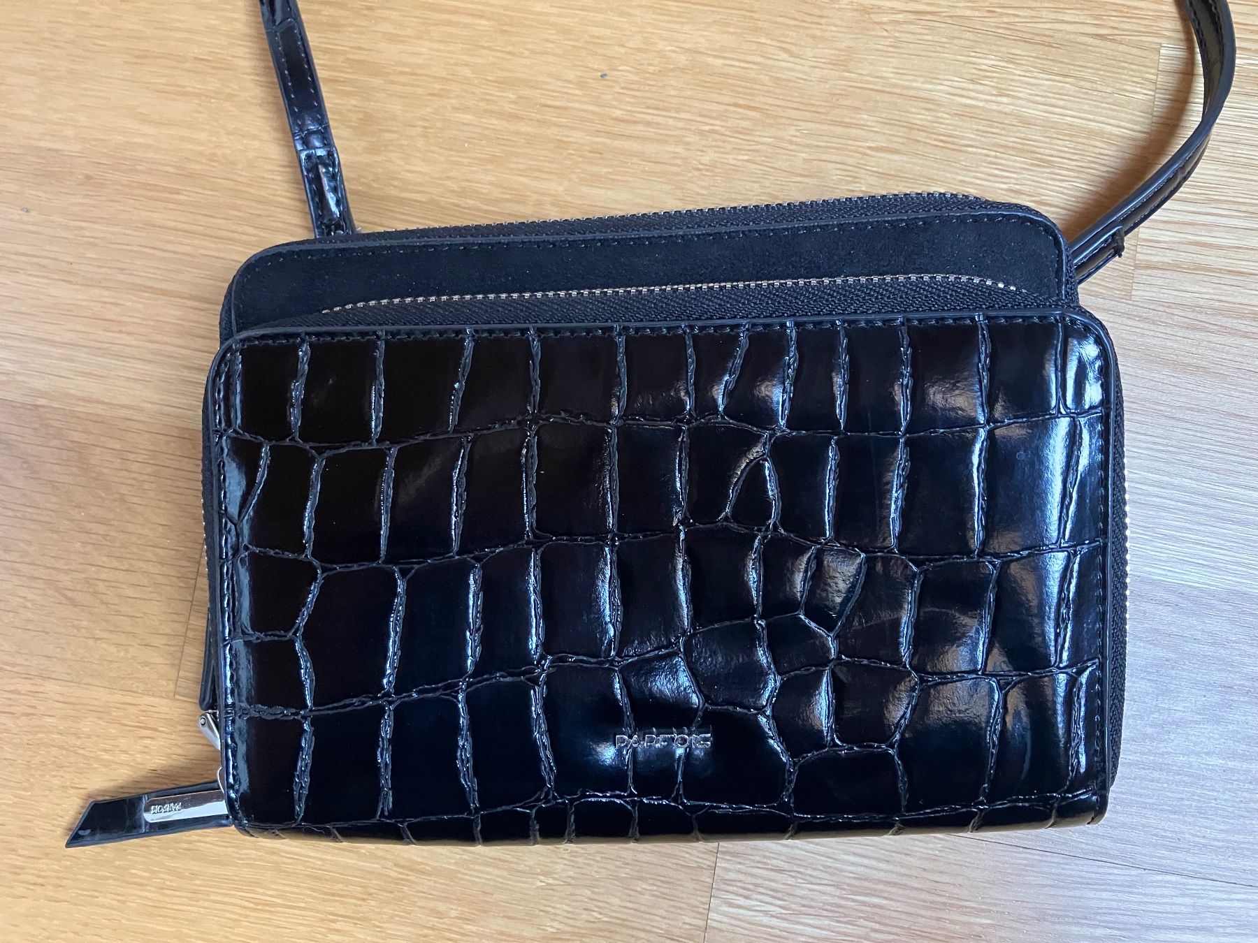 Taschen für Damen: schwarze Tasche – Gebraucht aus St. Gallen von andreav. 1