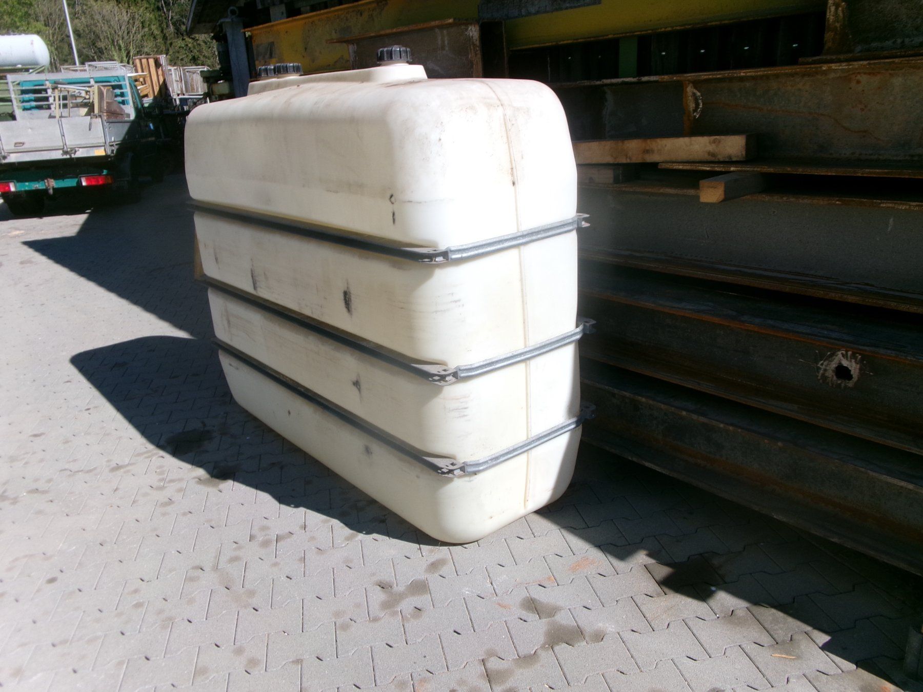 Riscaldamento: Roth - Kunststoff - Heizoel -Dieseltank  2000Liter – Usato da Eschenbach SG venduto da GM-29 1