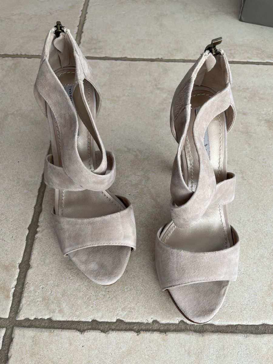 Chaussures femmes: Escarpins Tosca Blu, taille 39 – D'occasion à Coppet par Len007