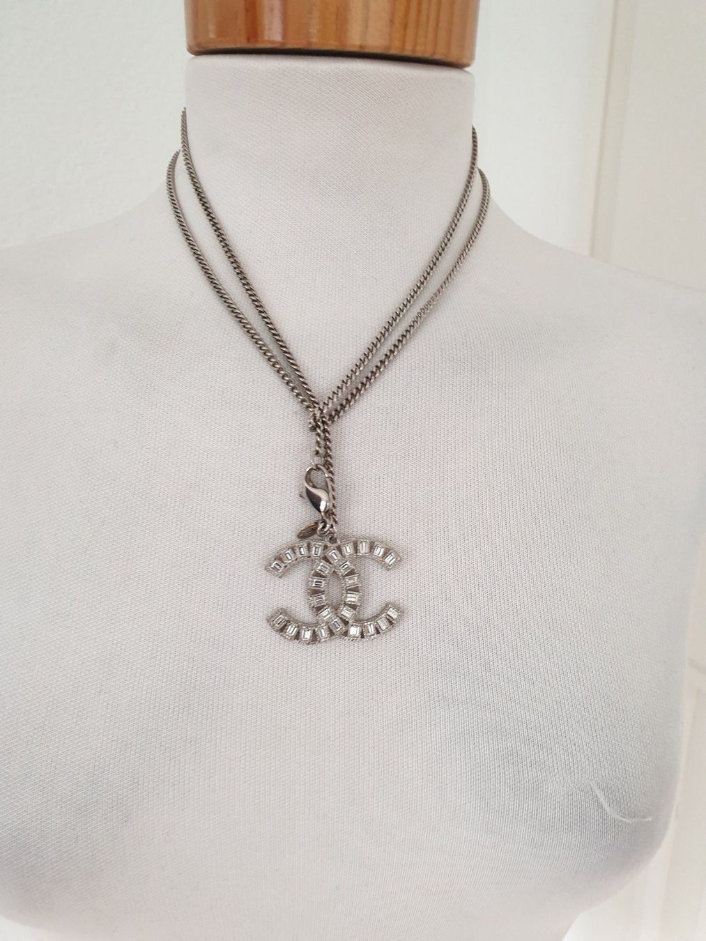Chanel Catenine: Chanel lange Kette – Usato da Bottmingen venduto da sandy_2 1