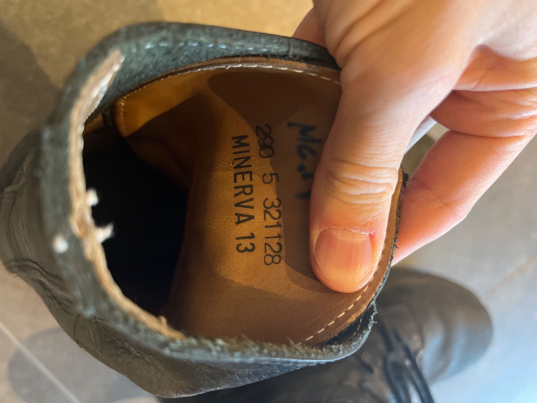 Minerva Scarpe da uomo: Kampfstiefel / KS - Grösse 43 (290/5) – Usato da Mühlethurnen venduto da PaescuM26 2