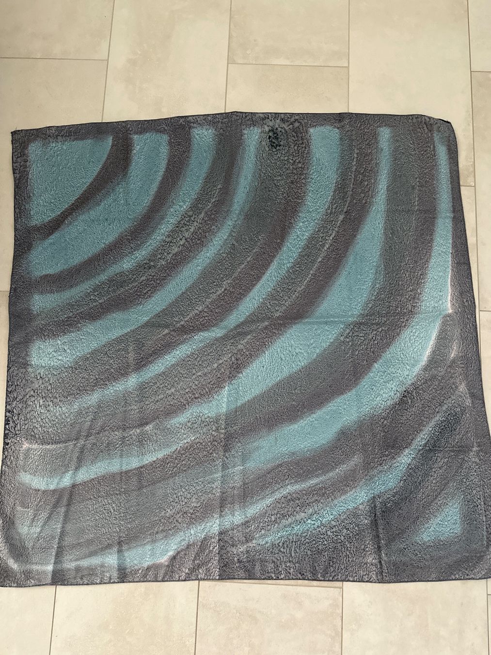 Foulard & Sciarpe: Tuch / Schal in blau / grau – Usato da Zug venduto da Hehe