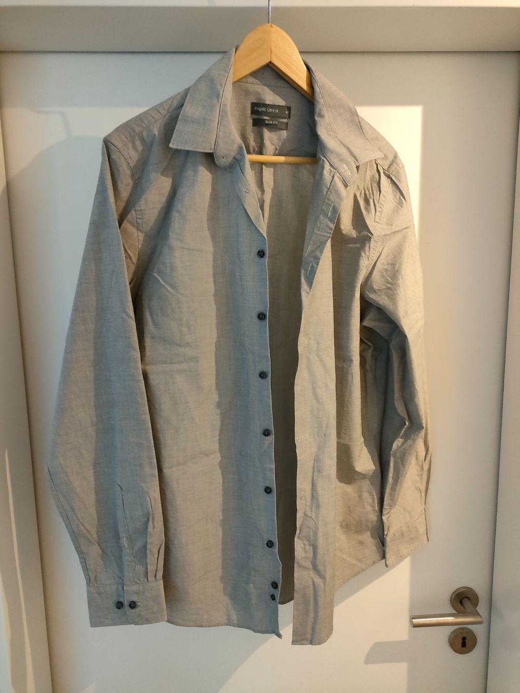 C&A Hemden: Hemd hellgrau - Grösse L Angelo Litrico Slim Fit – Gebraucht aus Muri AG von Suiphi