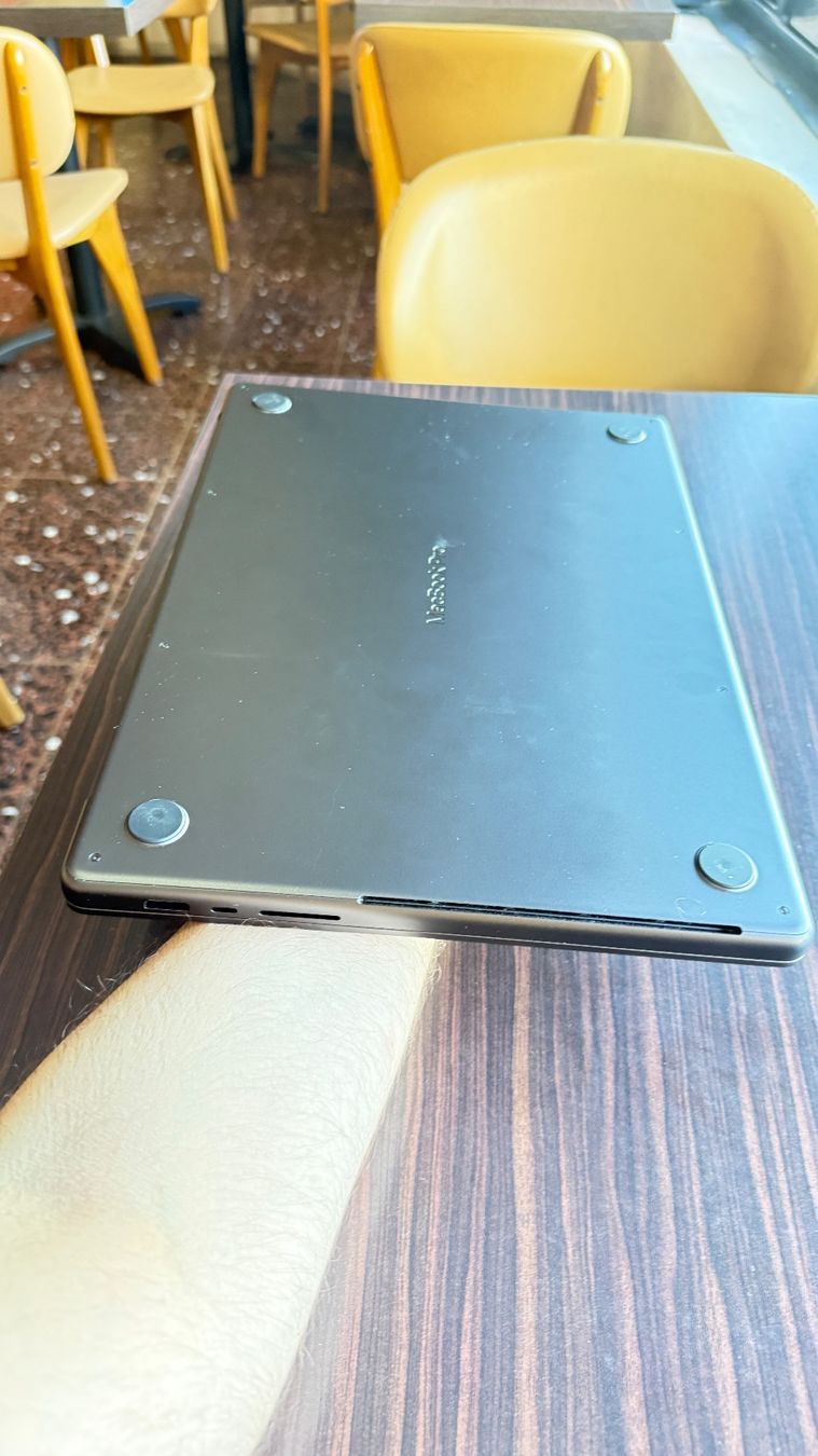 Apple Notebooks: Apple MacBook Pro 16 – 2026 – Gebraucht aus prilly von sky_q6jt 3