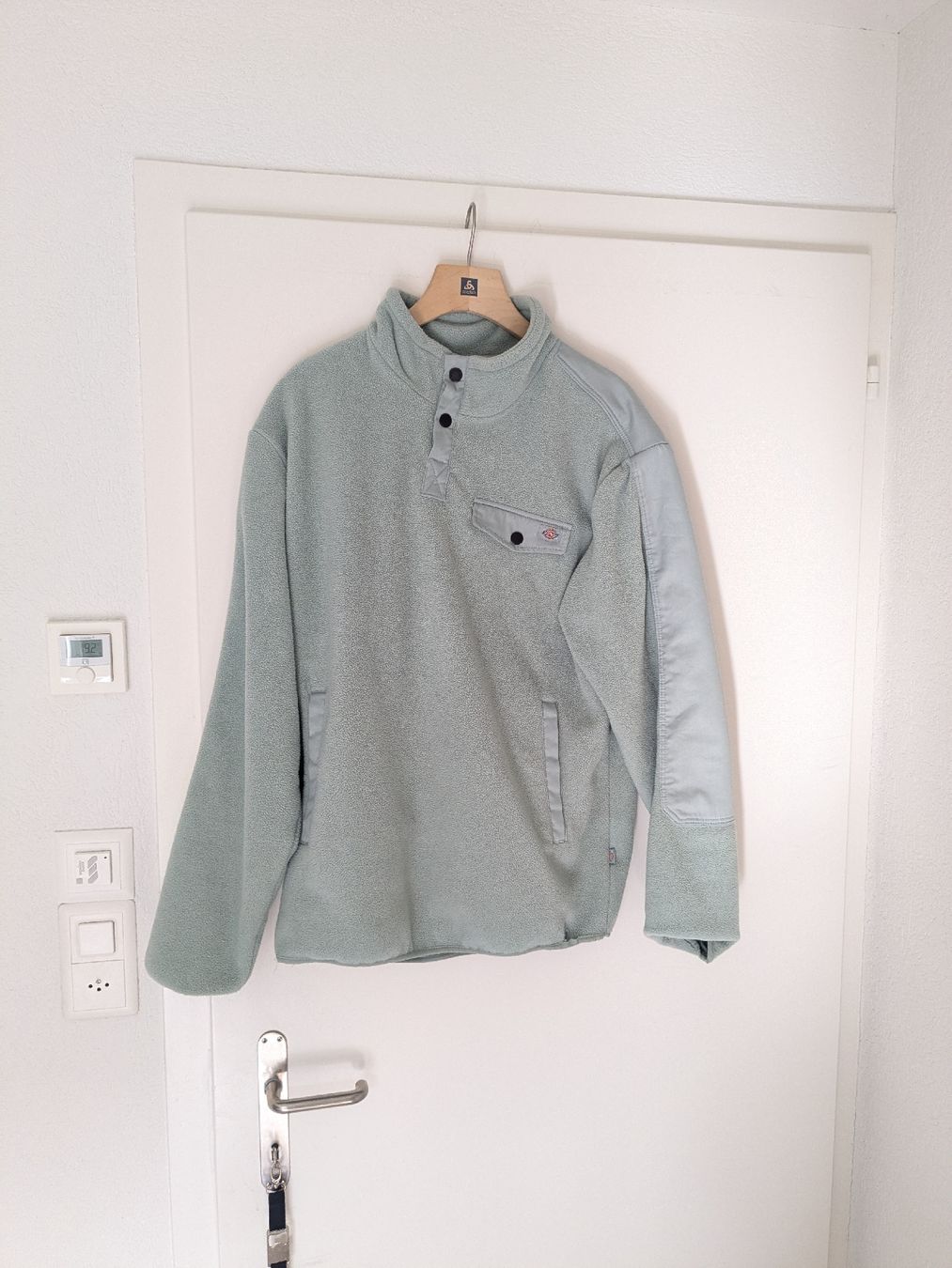 Dickies Pullover & Sweatshirts: Dickies Sweater – Gebraucht aus Lenzerheide/Lai von dgi_wj6p 4