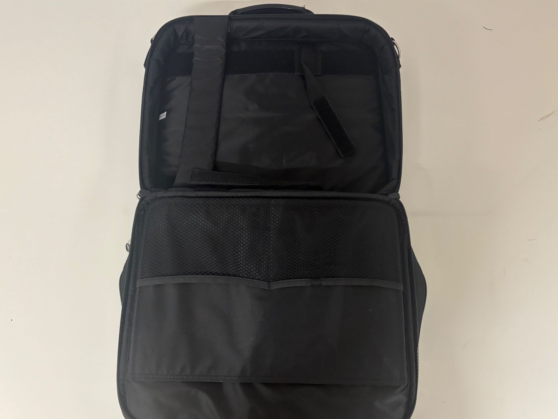 Borse: Laptoptasche Schwarz – Usato da Wettingen venduto da Wendemarket 2