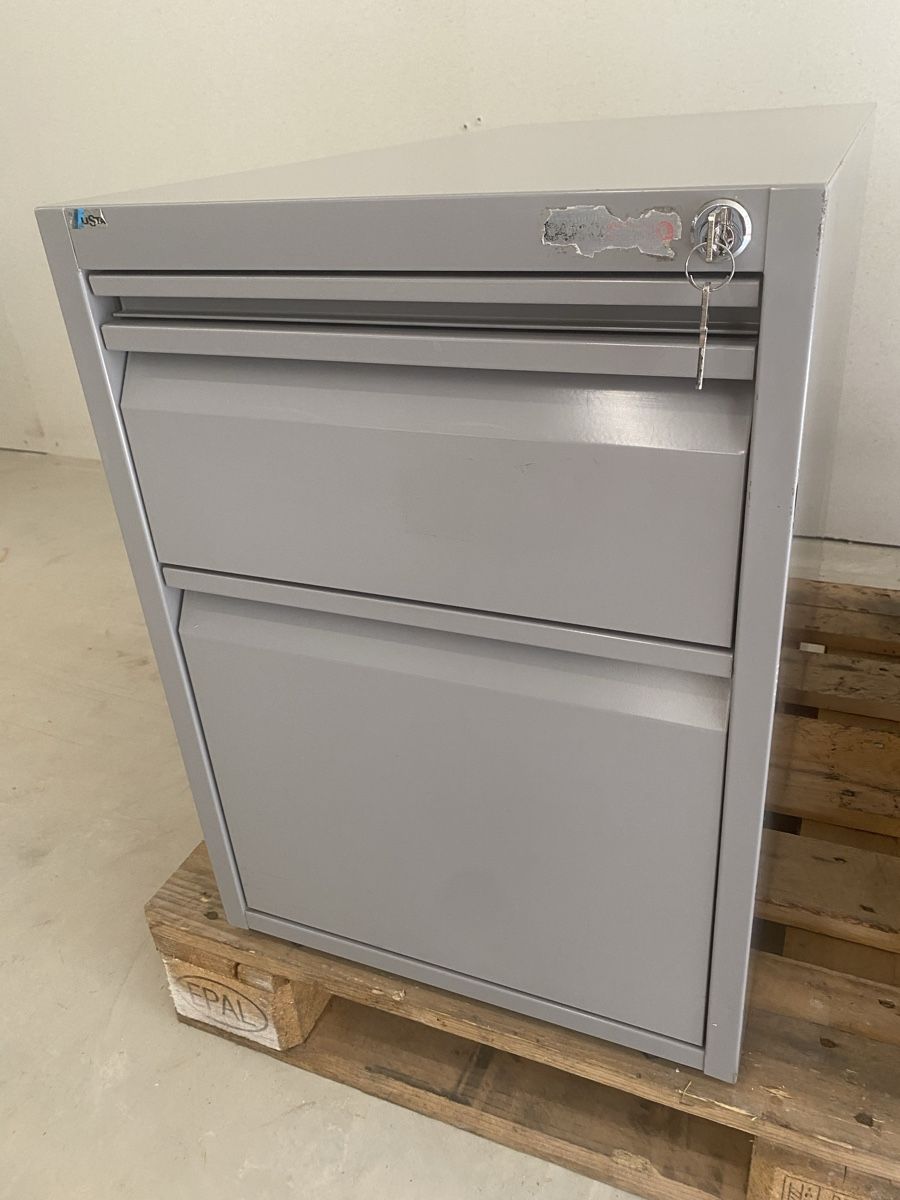 Kommoden: Bürokorpus 42x79,5x58cm – Gebraucht aus Seewen SZ von shaky01