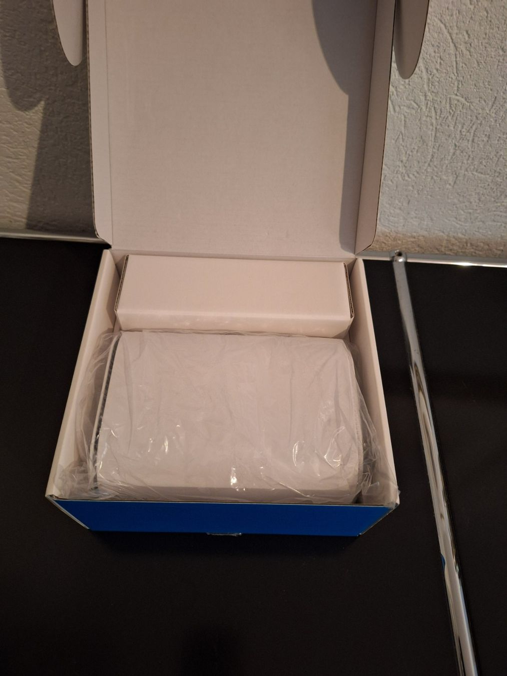 ZTE Modem & Router: ZTE 5G MC801A Router – Usato da Binningen venduto da buyandsell01 3