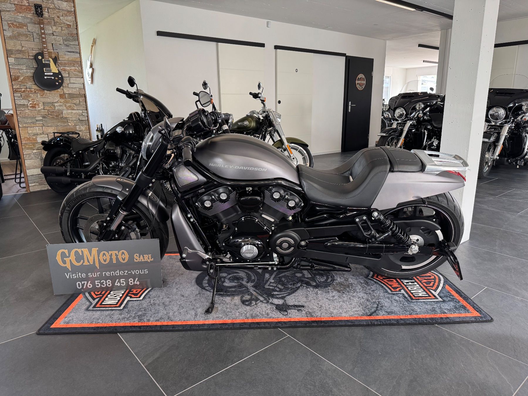 Harley-Davidson Chopper: Harley Davidson Night Rod LEASING POSSIBLE – Usato da Echallens venduto da HD90 5