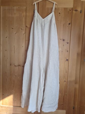 Wunderschöner Jumpsuit 100% Leinen Sand/Beige in Gr. M/L
