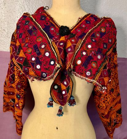Haut de robe Rabari, véritable vintage 70s, brodé main