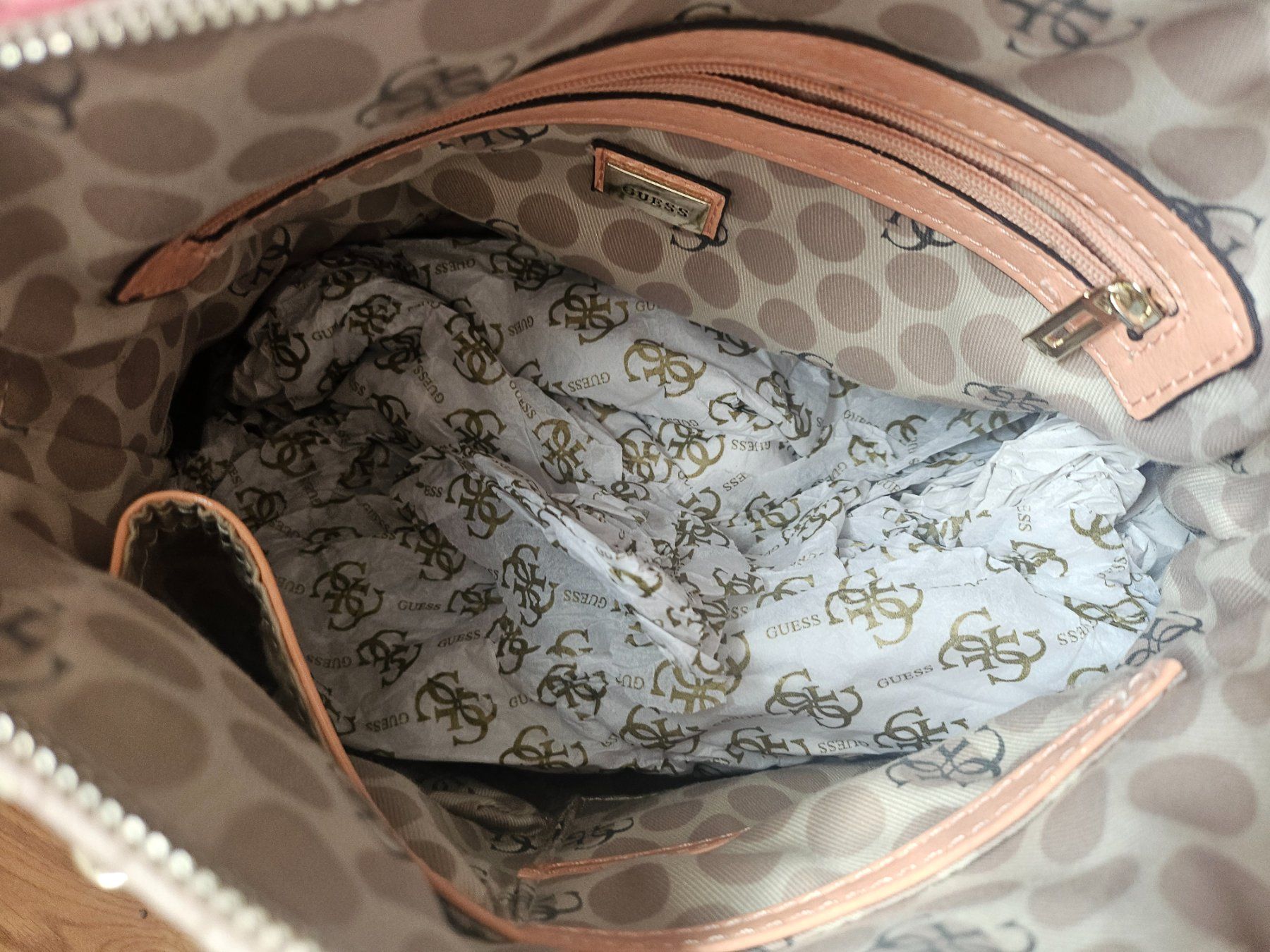 Guess Borse da donna: Guess Tasche – Usato da Kefikon TG venduto da Livline 6