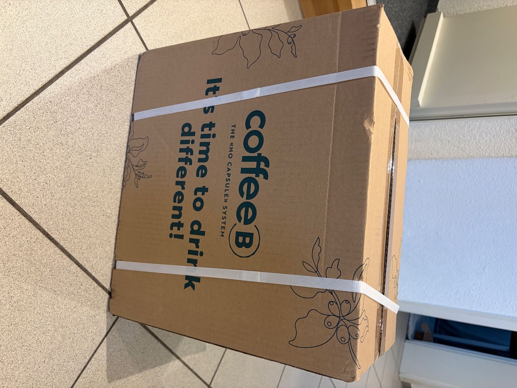 Coffee B Macchine per caffè & Macchine per espresso: Kaffeemaschine CoffeeB Horizon & CoffeeB Mix Discovery Set – Nuovo e nell'imballaggio originale da Wetzikon ZH venduto da wilmaa.1 2