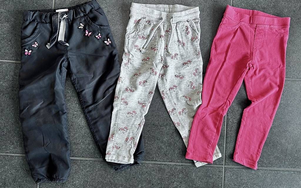 Kleiderpakete & -sets: Kleider Mädchen Gr. 104 – Gebraucht aus Ottenbach von bienemaja010 1