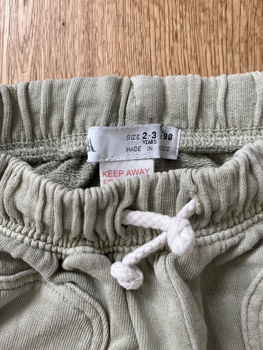 Zara Hosen: Zara Kids Hose, Gr. 98 – Gebraucht aus Interlaken von fbnscl 1