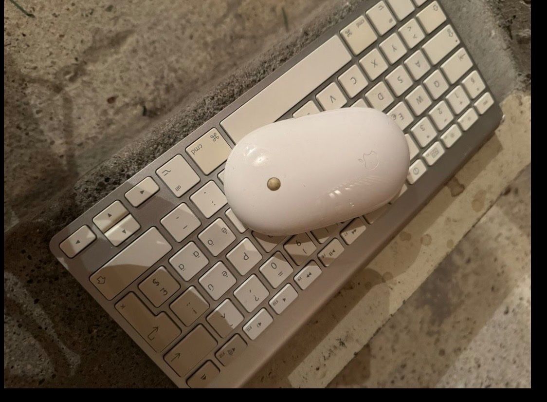 PC: Ältere PC mit Tastatur und Maus – Usato da Zürich venduto da Ekaterinek 2