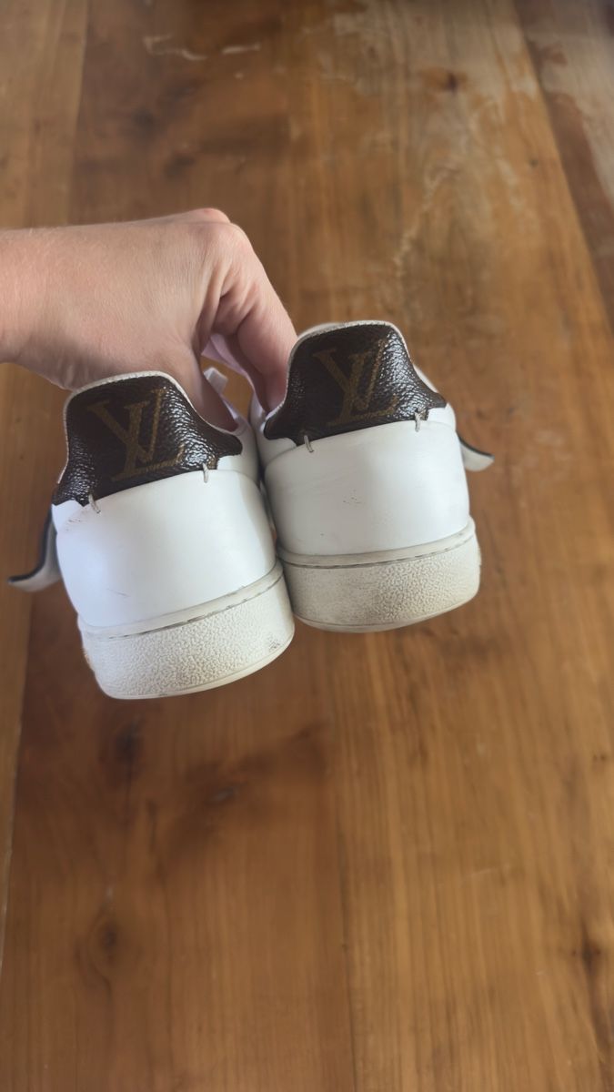 Louis Vuitton Scarpe da donna: Louis Vuitton Frontrow Sneakers Size 38.5 White Leather Used – Usato da Wallisellen venduto da kri_l758 3