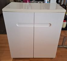 Weisse Kommode
