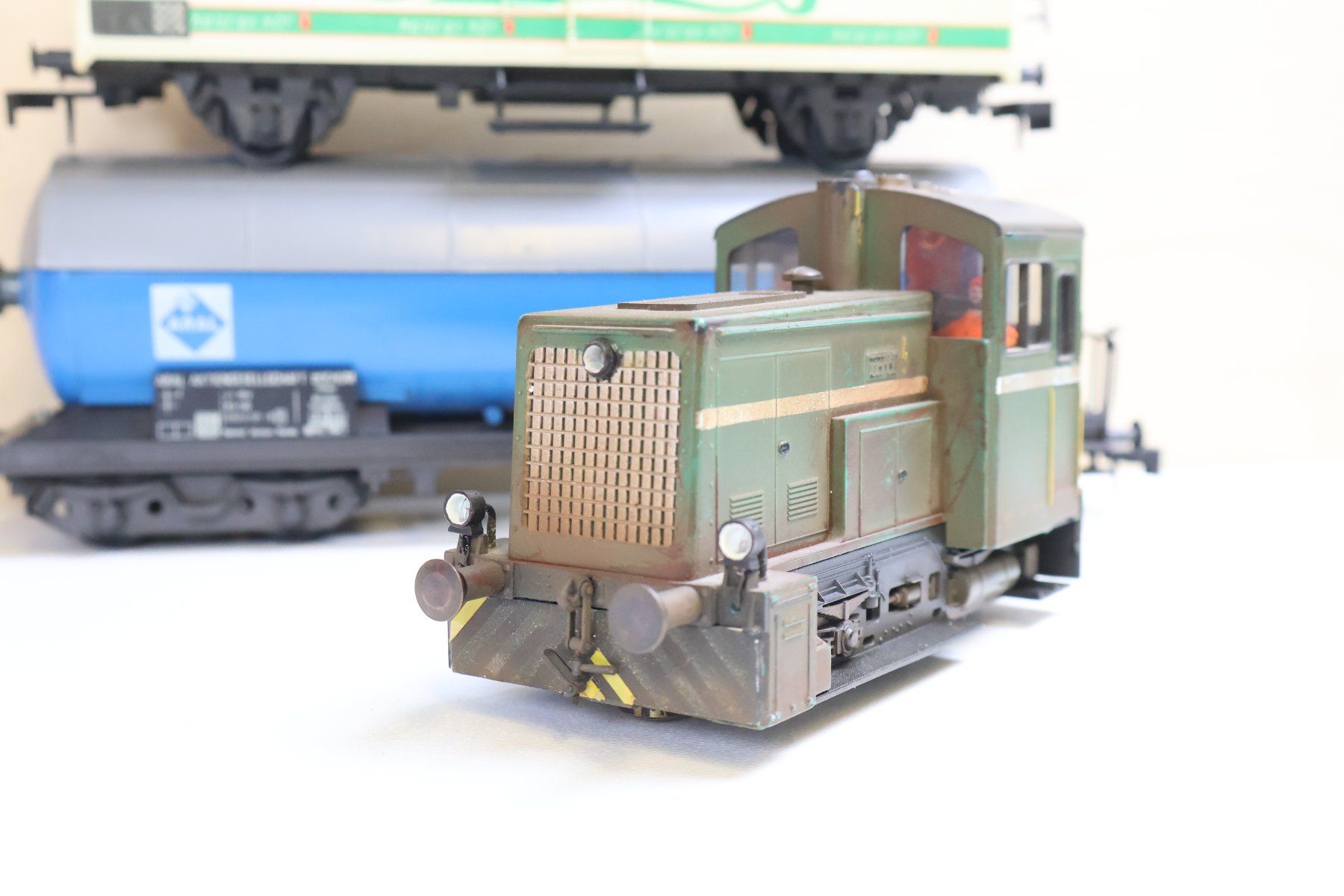 Lima Modelleisenbahnen: Lima "Gesupert" Rangierlok & Wagen Set - Spur 0 – Gebraucht aus Winterthur von Monstera 4
